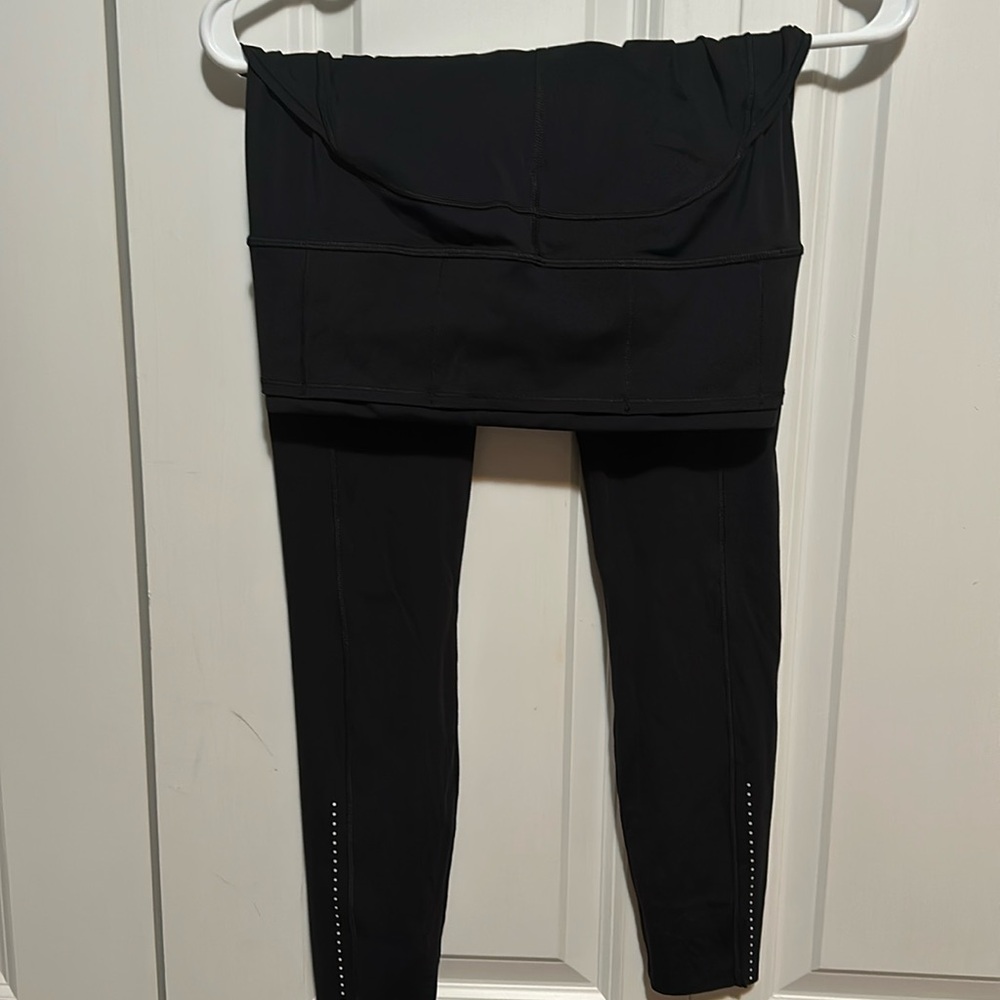 LULULEMON TRAIN TIMES NWOT